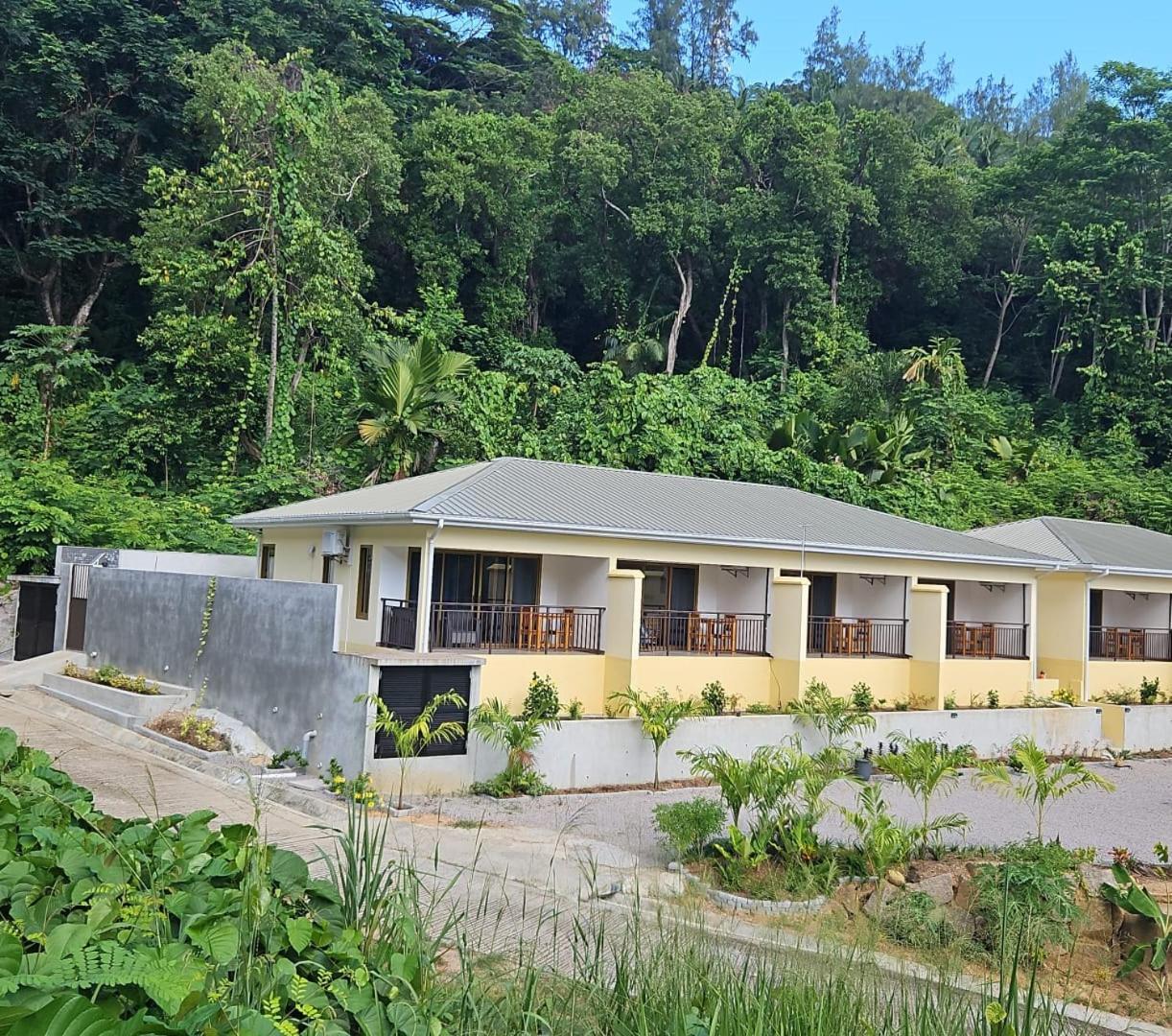 Hotel Solea Self Catering Victoria Exterior foto